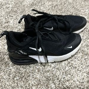 Nike your air max 270 shoes